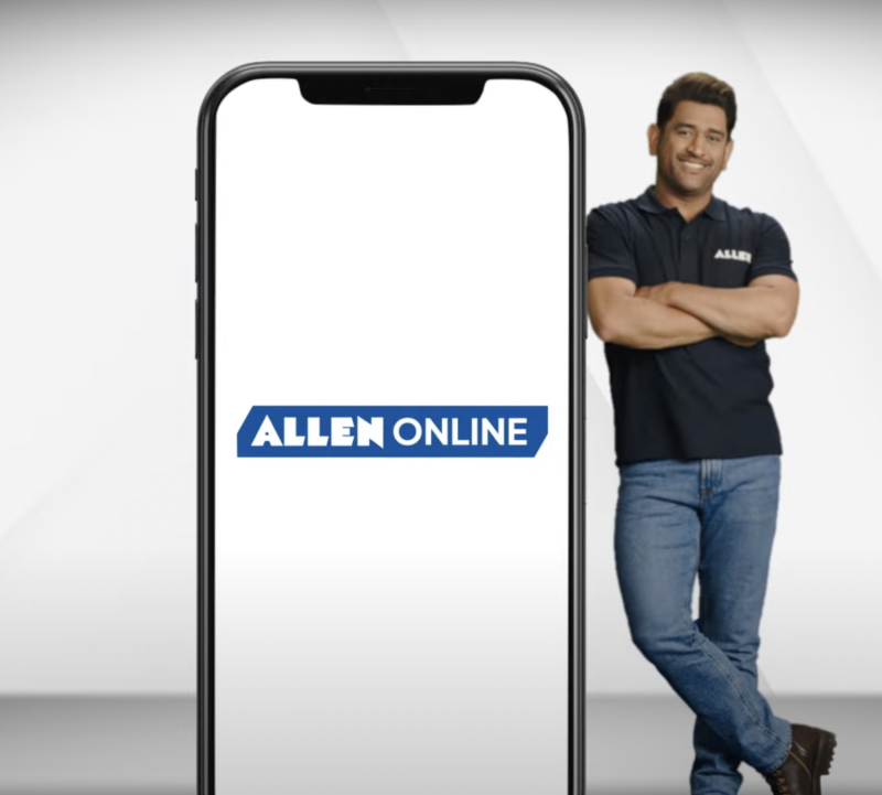 ms-dhoni-allen-join-hands